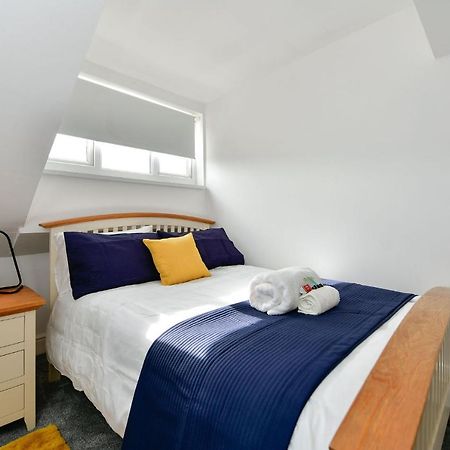 Spacious 2 Bedroom Apartment In The Heart Mumbles المظهر الخارجي الصورة
