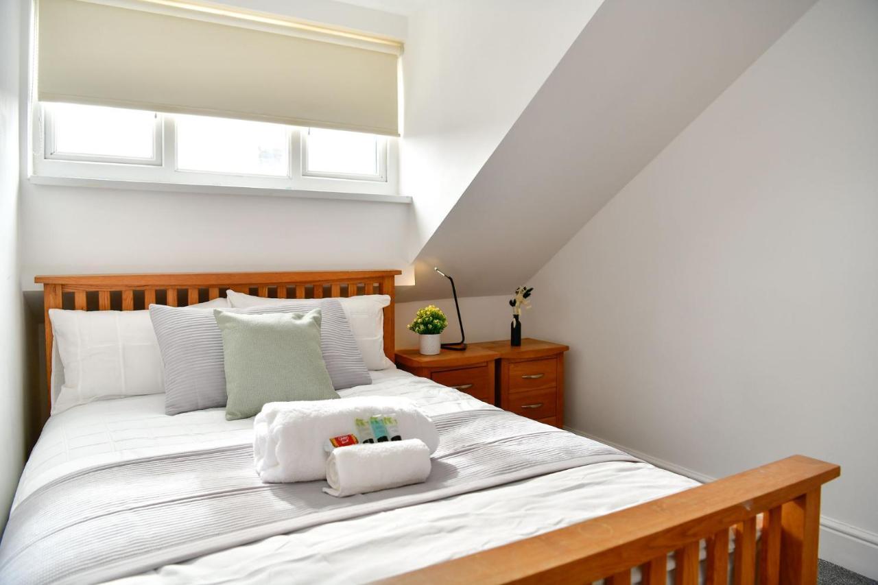Spacious 2 Bedroom Apartment In The Heart Mumbles المظهر الخارجي الصورة
