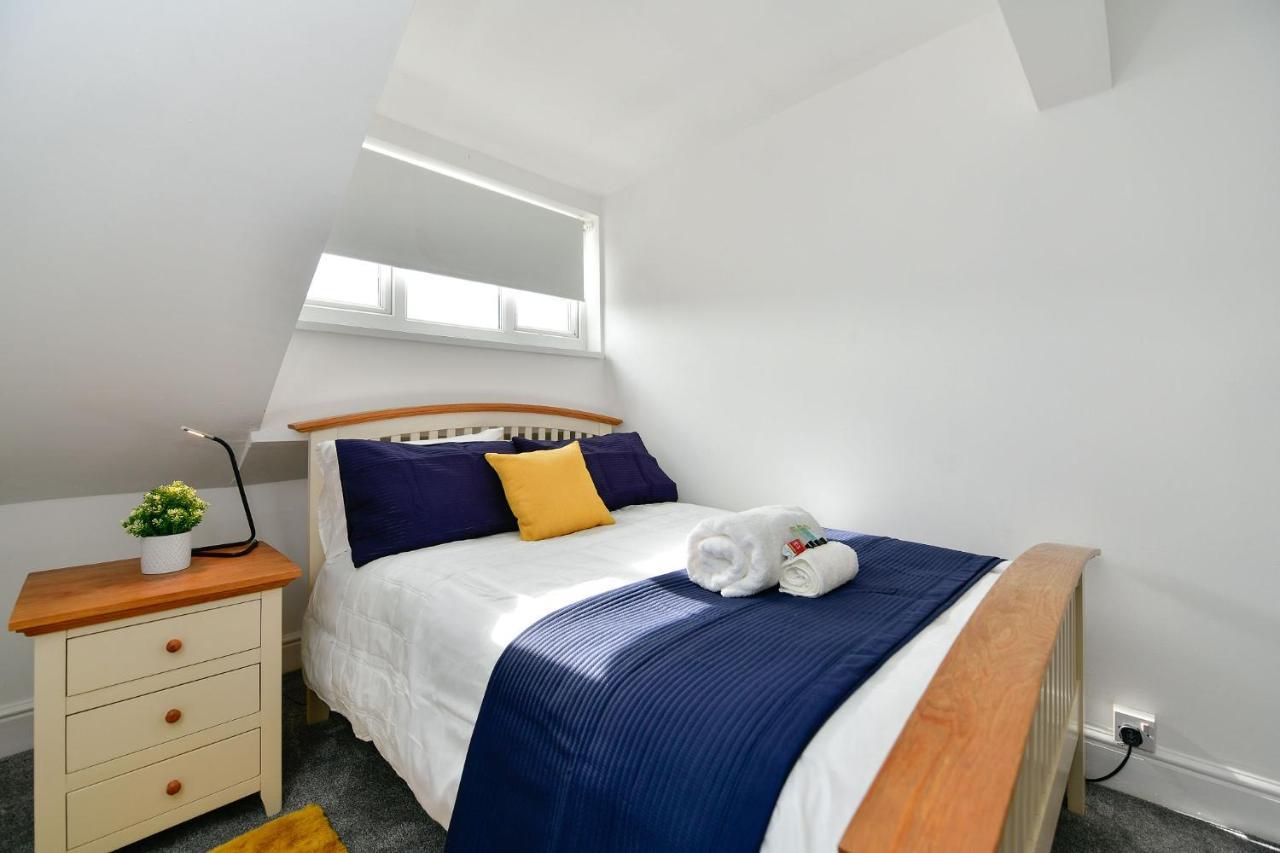 Spacious 2 Bedroom Apartment In The Heart Mumbles المظهر الخارجي الصورة
